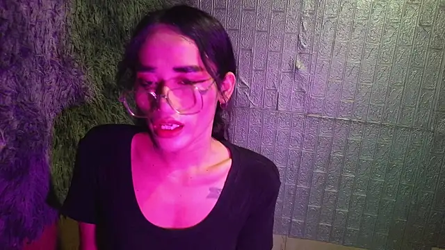 Madylinebigcock69 online show from 07/17/26, 03:24