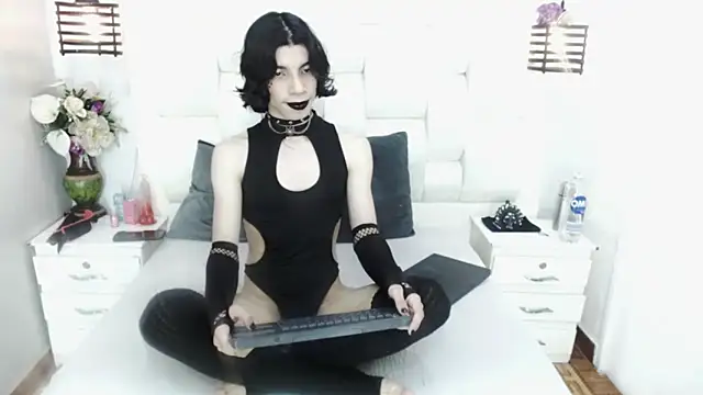 Snapshot of Atley_Dolly chatting on 09/12/25, 09:59 Atley Dolly online show from 09/12/25, 09:59