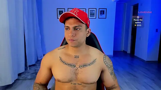 Nicolasmontoya16 online show from 11/04/25, 04:00