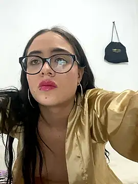 Kitty Pridee online show from 01/17/26, 10:46