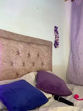 kendra smiitch online show from 02/25/26, 02:32