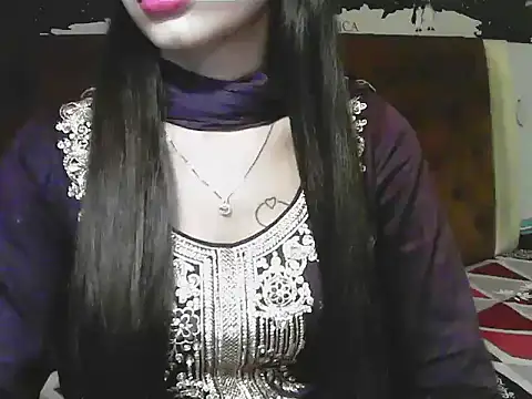 elize   online show from 12/19/25, 03:46