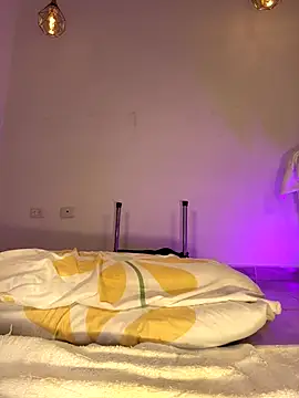 hade rosse online show from 10/18/25, 01:12