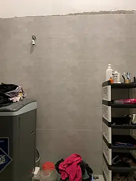 Snapshot of Handydila chatting on 03/09/26, 12:58 Handydila online show from 03/09/26, 12:58