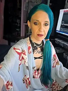 Purple2StayThnxx online show from 04/30/26, 01:01