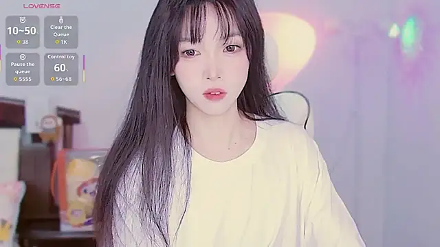 Snapshot of XiaoNana_ chatting on 12/22/25, 01:57 XiaoNana online show from 12/22/25, 01:57