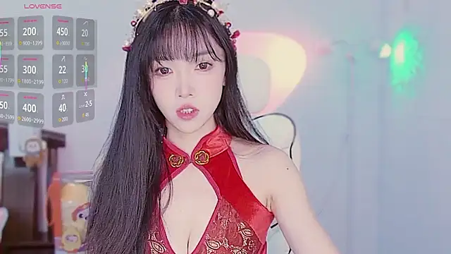 XiaoNana  online show from 12/23/25, 02:20