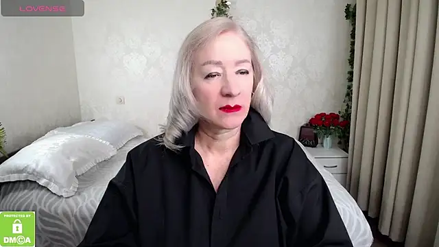 hunters woman online show from 02/21/26, 05:03