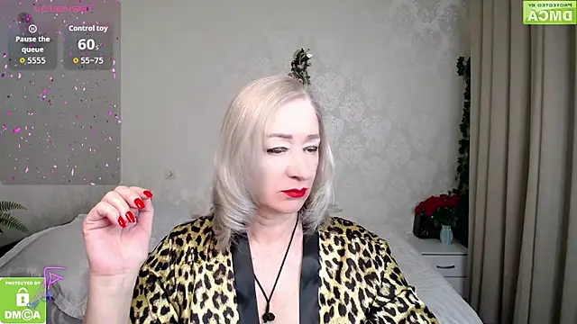 hunters woman online show from 03/31/26, 05:24