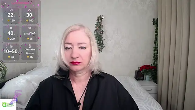 hunters woman online show from 05/15/26, 06:37