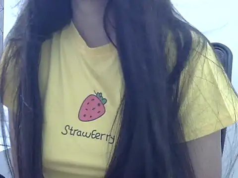 Snapshot of Simranjeet_kaur26 chatting on 10/14/25, 03:35 Simranjeet kaur26 online show from 10/14/25, 03:35