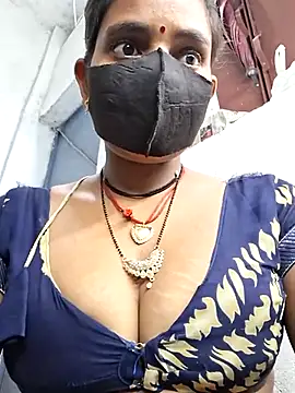 RAYI Queen 3 online show from 11/27/25, 02:52