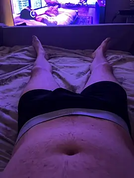 naughtycoupl98 online show from 04/15/26, 08:53