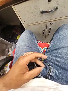 Snapshot of _Danny__ chatting on 10/05/25, 03:10 Danny online show from 10/05/25, 03:10