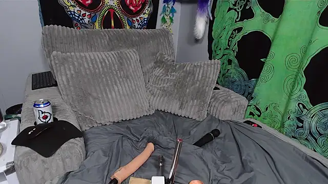 amymatthews92 online show from 04/13/26, 02:11