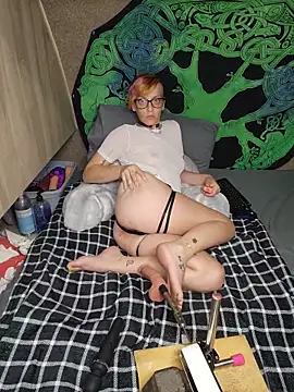 amymatthews92 online show from 06/08/26, 03:18