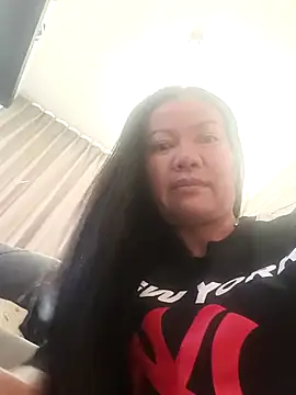 Snapshot of NaughtyBell69 chatting on 12/14/25, 05:35 NaughtyBell69 online show from 12/14/25, 05:35