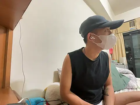 boyjoe10 online show from 04/13/26, 03:17