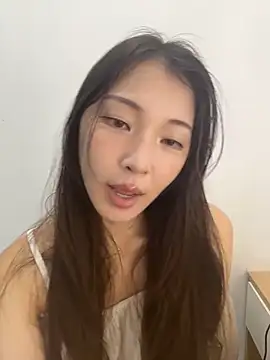 SkylerMoon online show from 04/13/26, 01:55