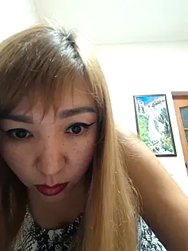 Snapshot of HellaWerlous chatting on 09/09/25, 04:28 HellaWerlous online show from 09/09/25, 04:28