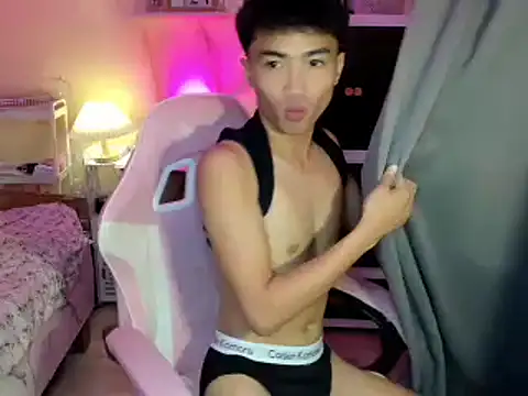 yourhotpinoy online show from 10/21/25, 10:49