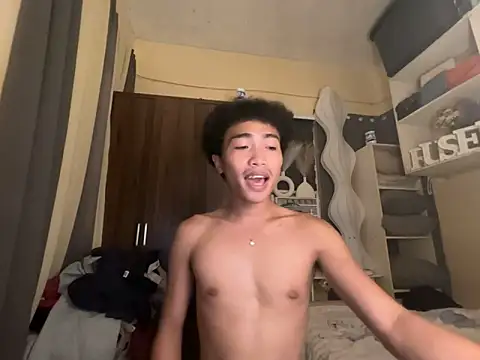 yourhotpinoy online show from 04/08/26, 01:33