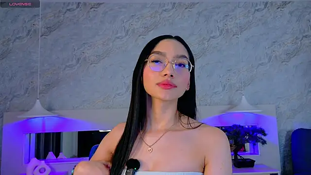 Keira Corleone online show from 11/14/25, 04:22