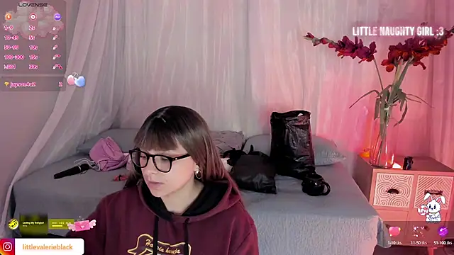 Aurora blaack online show from 10/17/25, 04:37