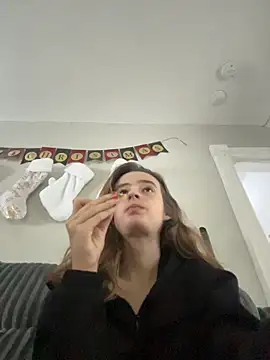 SeccySerena online show from 12/14/25, 08:24