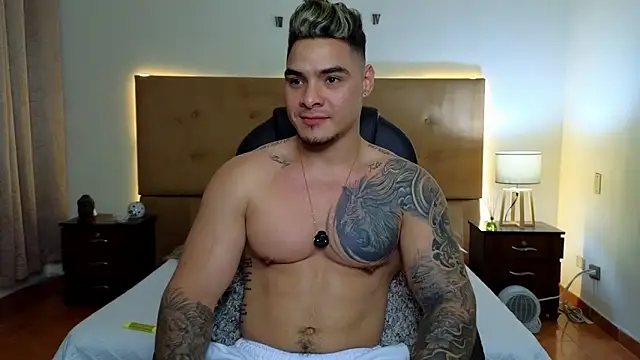 Steven Velez online show from 09/13/25, 02:44