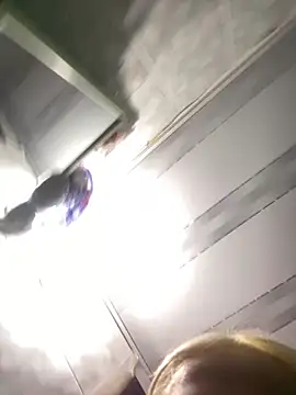 Sallem Pink online show from 10/21/25, 12:28