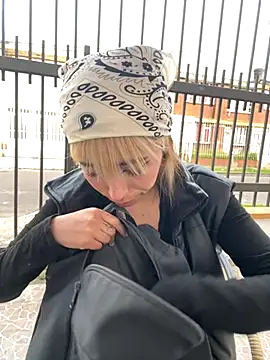 Sallem Pink online show from 12/01/25, 11:15