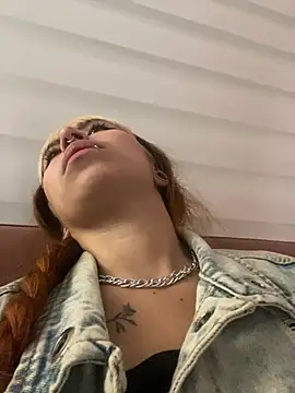 Sallem Pink online show from 01/15/26, 11:37