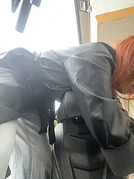 Sallem Pink online show from 04/17/26, 11:13