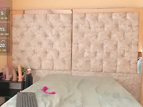 anita toro  online show from 12/23/25, 10:24