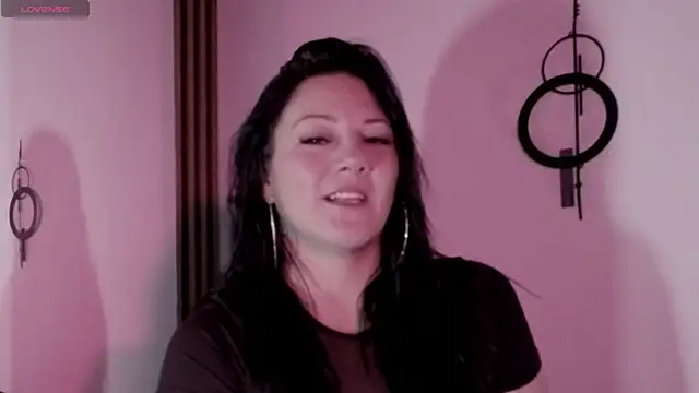 Snapshot of karla_valk1 chatting on 10/02/25, 12:28 karla valk1 online show from 10/02/25, 12:28