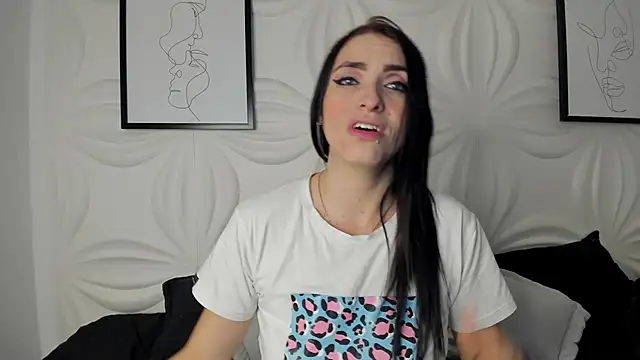 MeganHoffmaan online show from 04/23/26, 04:03