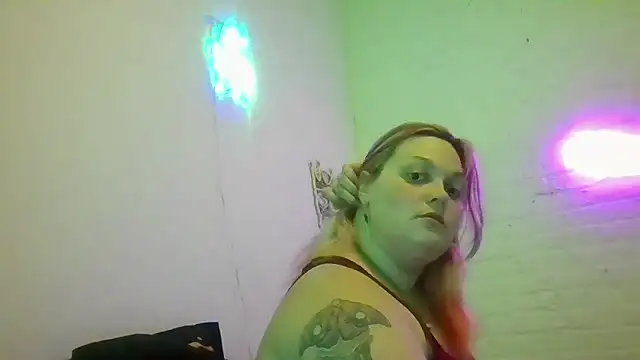 Jynxthefoxyfuck online show from 12/14/25, 03:01