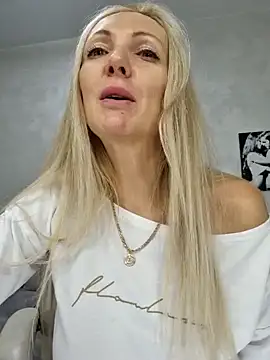 Monna online show from 12/23/24, 03:01