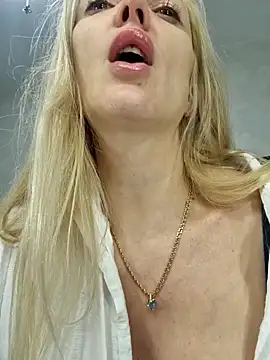 Monna online show from 01/20/25, 04:55