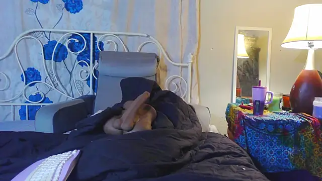 g0lden are0las89 online show from 02/16/26, 12:18