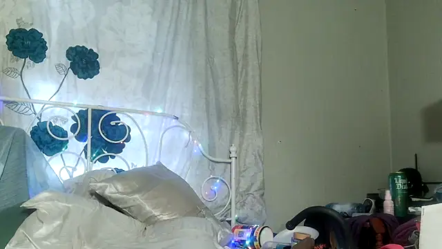 g0lden are0las89 online show from 04/15/26, 09:26