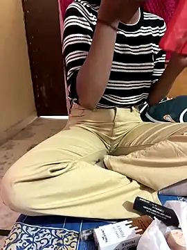 Snapshot of KAMUKH-NEHA-SEXY chatting on 11/15/25, 06:33 KAMUKH-NEHA-SEXY online show from 11/15/25, 06:33