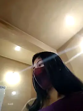 Snapshot of priya_26 chatting on 10/04/25, 02:42 priya 26 online show from 10/04/25, 02:42