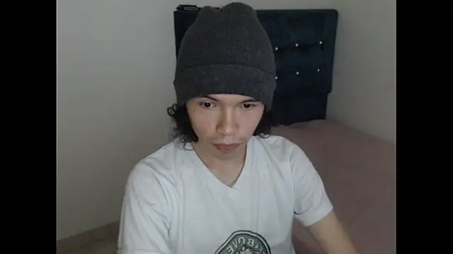 Snapshot of Xoxo_Smiles chatting on 09/20/25, 11:22 Xoxo Smiles online show from 09/20/25, 11:22