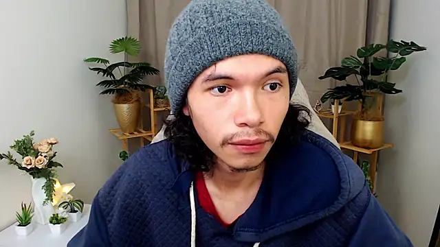 Snapshot of Xoxo_Smiles chatting on 11/30/25, 11:03 Xoxo Smiles online show from 11/30/25, 11:03