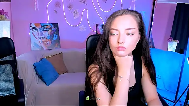 eva smiith  online show from 07/10/26, 05:34
