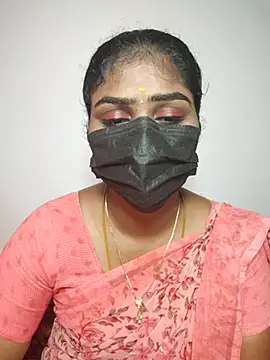 Snapshot of Tamil_Princess12 chatting on 09/22/25, 06:10 Tamil Princess12 online show from 09/22/25, 06:10