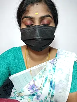 Snapshot of Tamil_Princess12 chatting on 11/28/25, 05:37 Tamil Princess12 online show from 11/28/25, 05:37