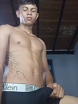 Snapshot of God_Eros_23cm chatting on 05/29/26, 11:19 God Eros 23cm online show from 05/29/26, 11:19